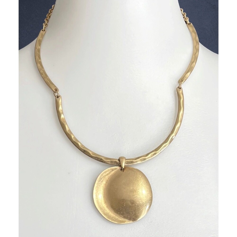Round Disc Collar Pendant Necklace Gold Tone Hammered Statement Chunky Jewelry